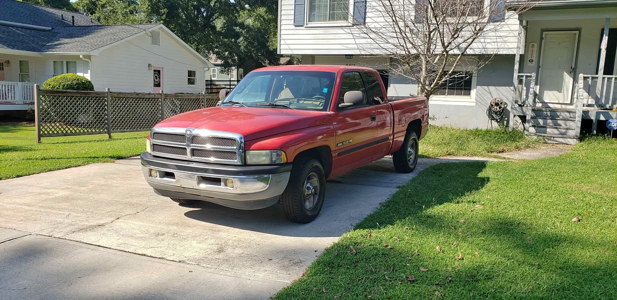 2001 Dodge Ram 1500 Club Cab - Short Bed