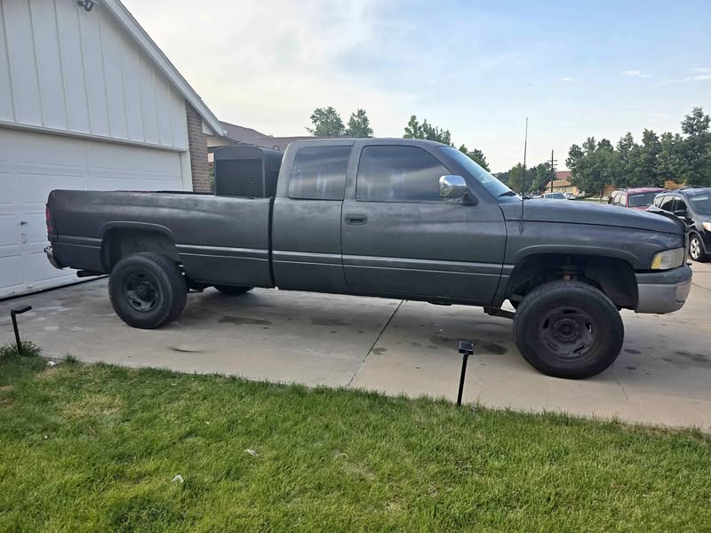 1999 Dodge Ram 2500 - SLT Pickup 2D 8 ft
