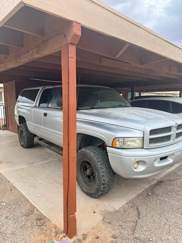 2001 Dodge Ram 1500 Club Cab - Short Bed