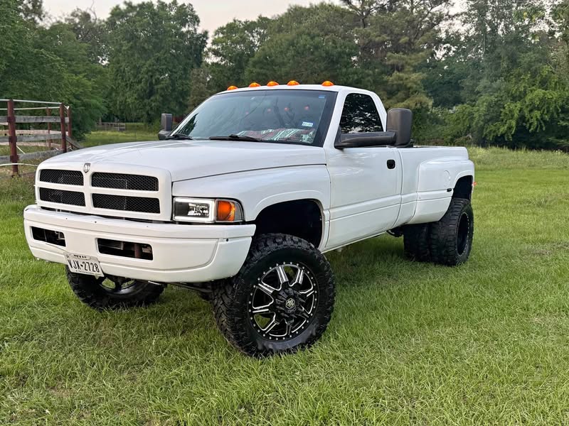 2001 Dodge Ram 3500 Regular Cab - .