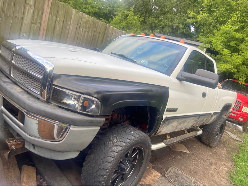 2001 Dodge Ram 2500 Crew Cab - SLT Pickup 4D 6 1\/3 ft