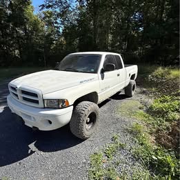 2001 Dodge Ram 1500 V8 4x4 Sport