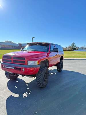 1998 Dodge Ram 1500 Regular Cab - Short Bed