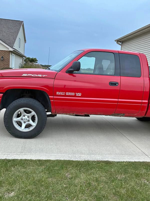 2001 Dodge Ram 1500 Crew Cab - ST Pickup 4D 5 1\/2 ft