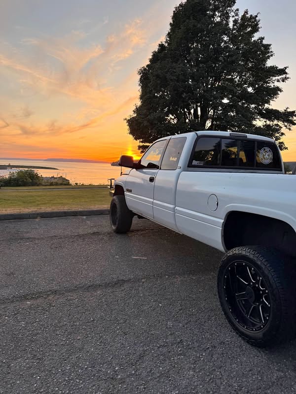 1996 Dodge Ram 2500 - SLT Pickup 2D 8 ft
