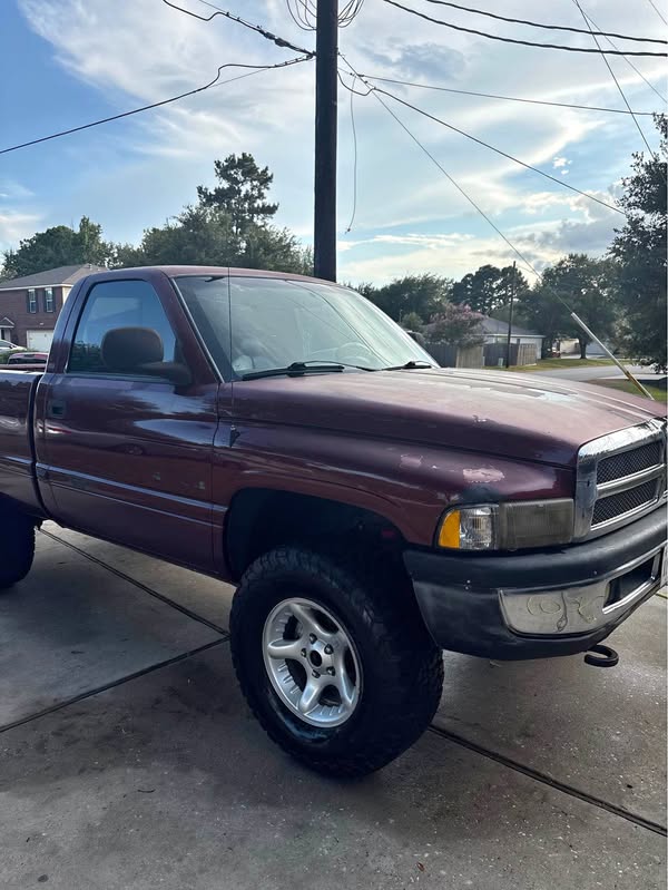 2000 Dodge Ram 1500 Regular Cab - Laramie Pickup 2D 6 1\/4 ft