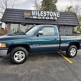 1996 Dodge Ram 1500 Regular Cab - Laramie Pickup 2D 6 1\/4 ft
