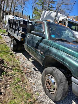 2001 Dodge Ram 3500 Regular Cab & Chassis - 167.5\