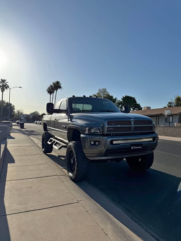 1998 Dodge Ram 2500 Club Cab - Short Bed
