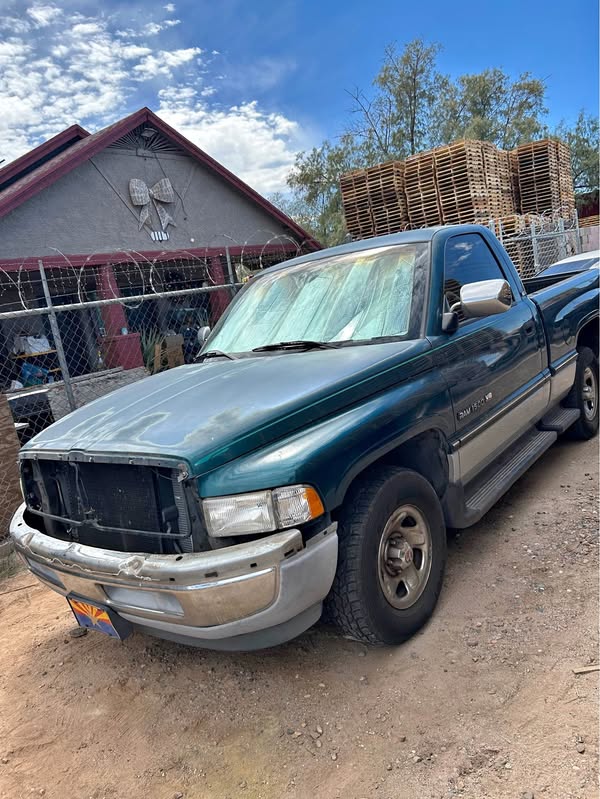 1994 Dodge Ram 1500 - Laramie Pickup 2D 6 1\/4 ft