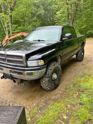 2001 Dodge Ram 2500 Club Cab - Short Bed