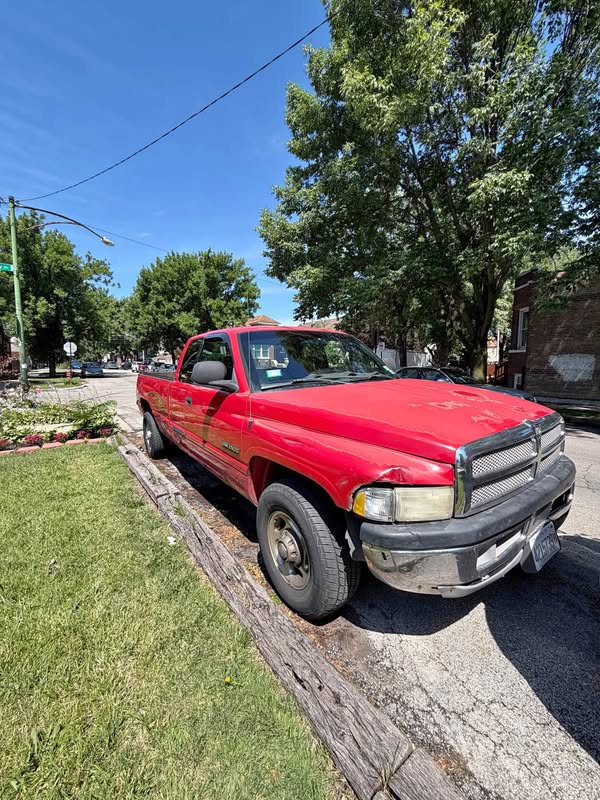 2001 Dodge Ram 2500 Crew Cab - SLT Pickup 4D 8 ft