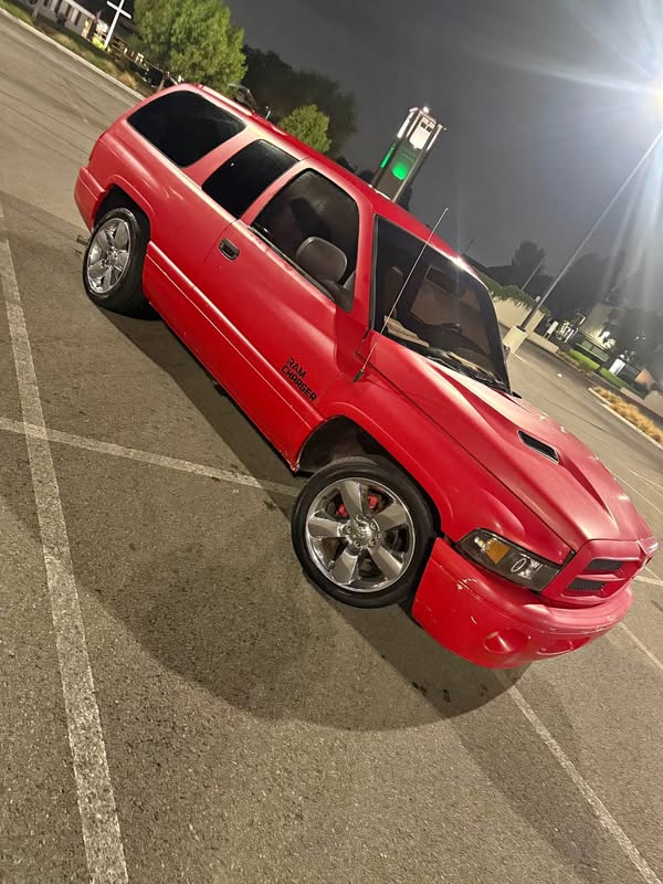 1999 Dodge Ram Charger - S Sport Utility 2D