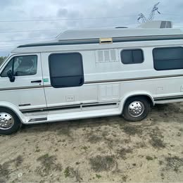 1994 Dodge Ram Van Class B Camper