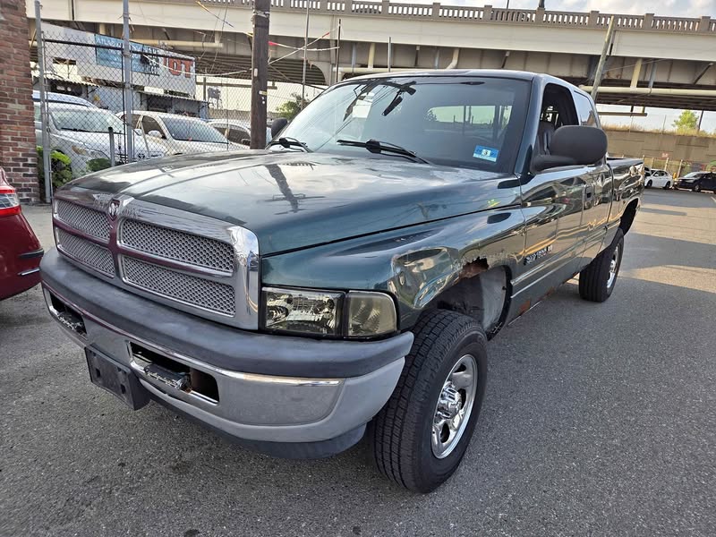 2001 Dodge Ram 1500 Quad Cab - SLT Pickup 4D 6 1\/4 ft