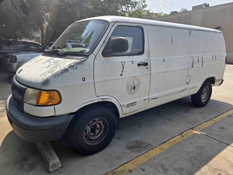 1999 Dodge Ram Van 1500 - Van
