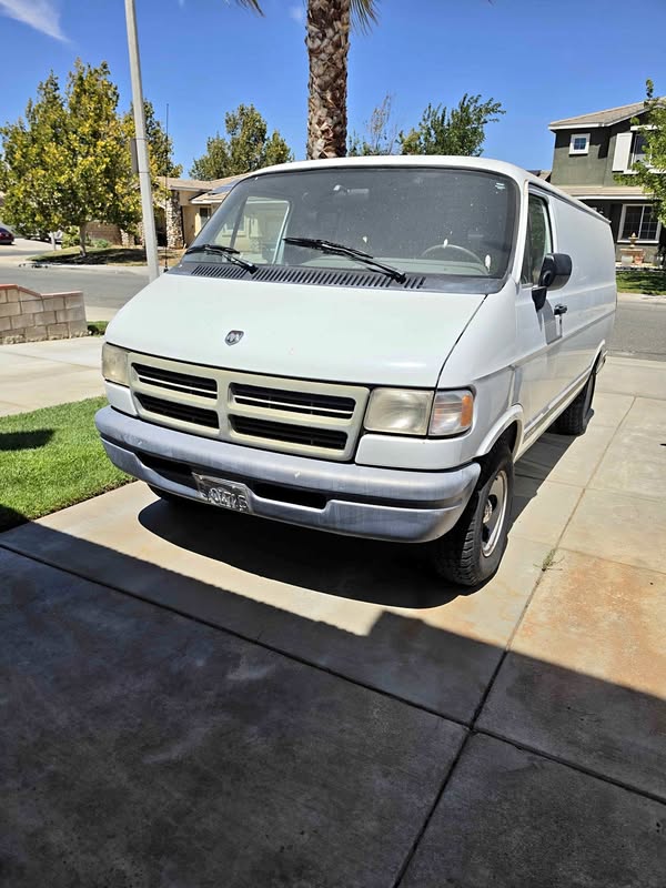 1997 Dodge Ram Van 2500 - Van