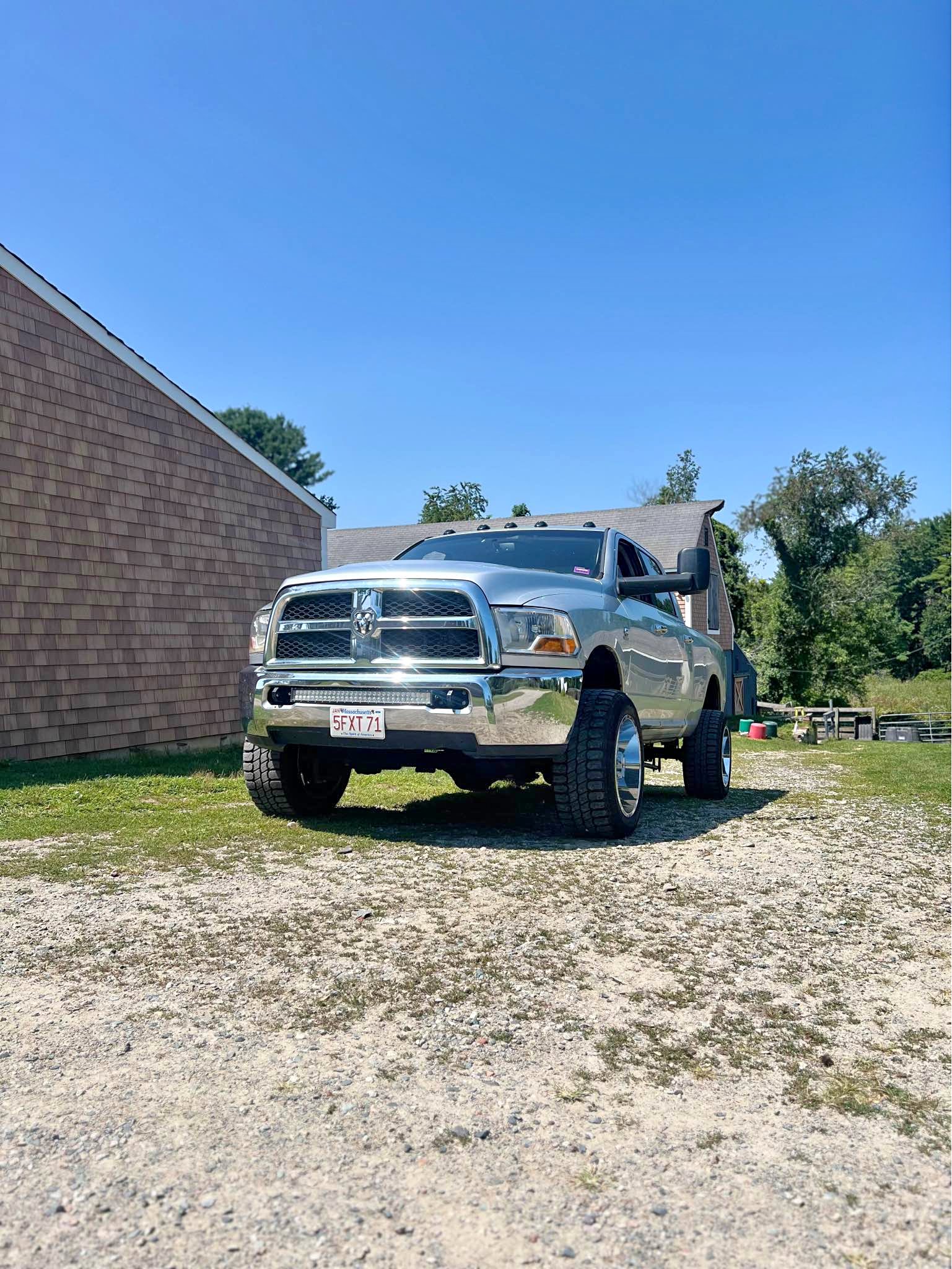 2010 Dodge Ram 2500 Crew Cab - SLT Pickup 4D 6 1\/3 ft