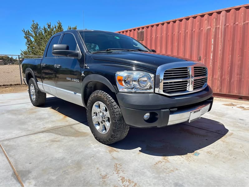 2006 Dodge Ram 2500 Crew Cab - SLT Pickup 4D 6 1\/3 ft