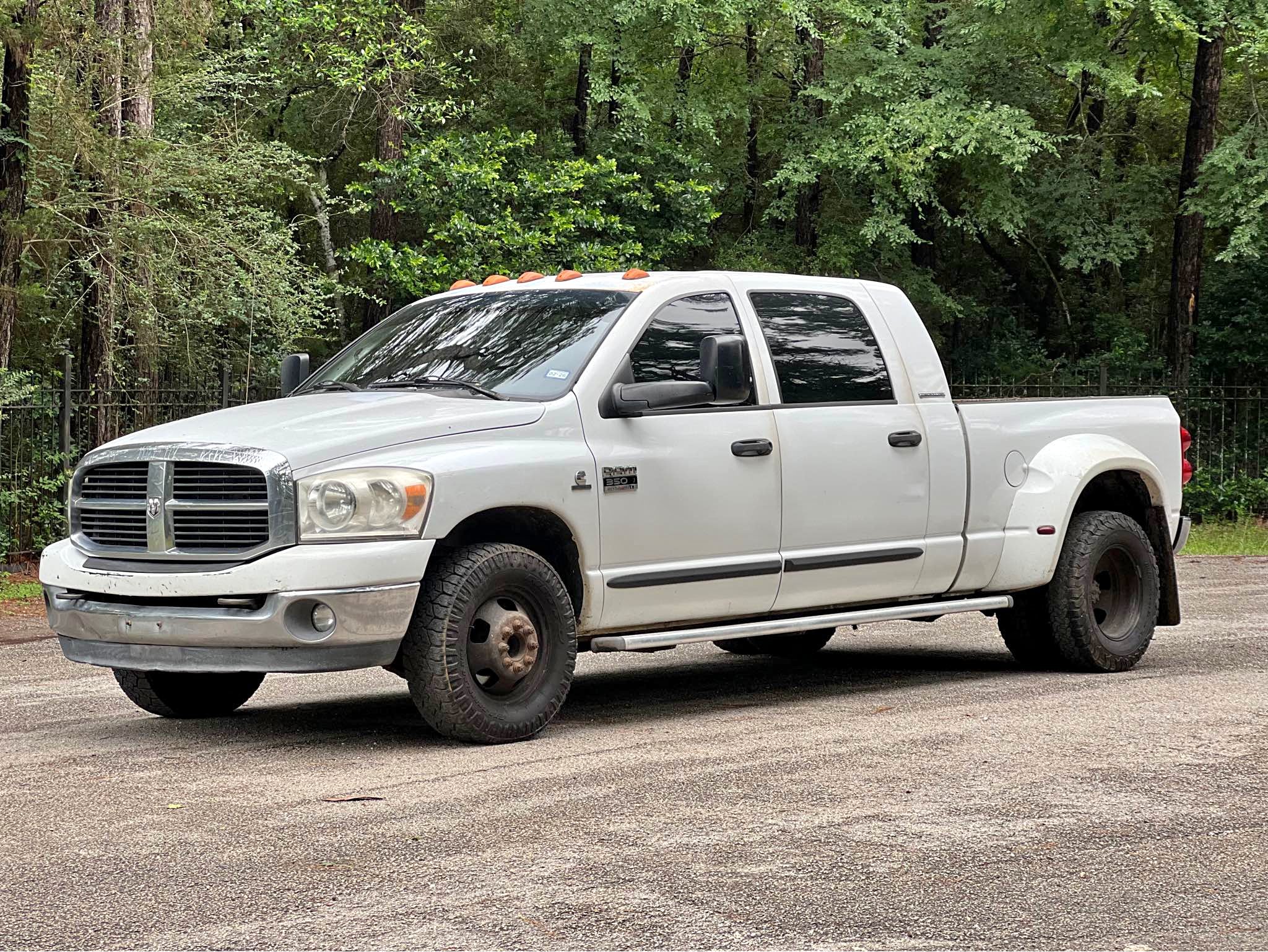 2007 Dodge Ram 3500 Mega Cab - SLT Pickup 4D 6 1\/4 ft