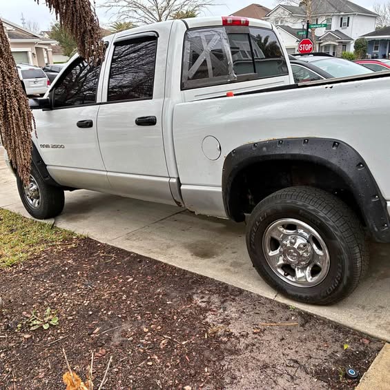 2005 Dodge Ram 2500 Crew Cab - ST Pickup 4D 8 ft