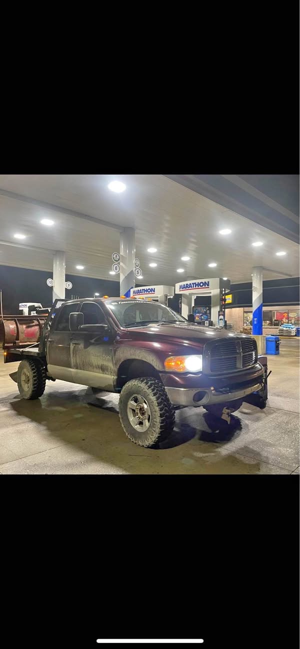 2005 Dodge Ram 2500 Crew Cab - Laramie Pickup 4D 6 1\/3 ft