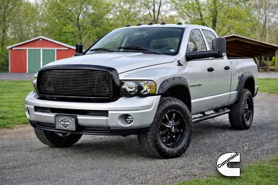 2004 Dodge Ram 3500 Quad Cab SLT
