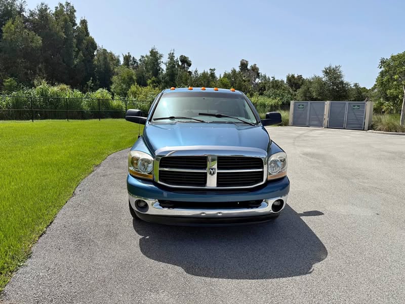 2006 Dodge Ram 2500 Quad Cab - SLT Pickup 4D 6 1\/4 ft