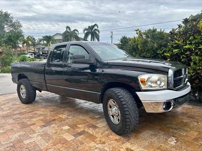 2006 Dodge ram 2500 5.7 hemi 2006 gas
