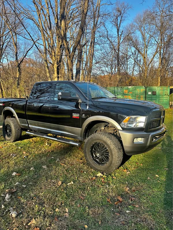 2010 Dodge Ram 2500 Crew Cab - SLT Pickup 4D 6 1\/3 ft
