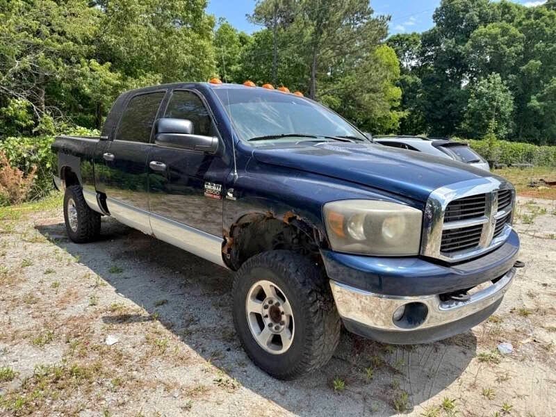 2007 Dodge Ram 2500 SLT 4x4 SLT 4dr Mega Cab 6.3 ft. SB Pickup