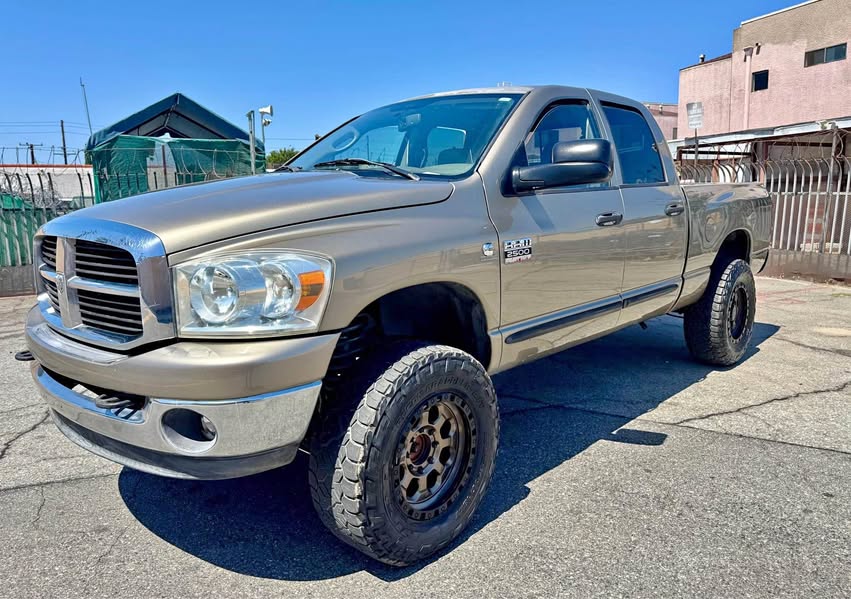 2007 Dodge Ram 2500 Quad Cab - SLT Pickup 4D 6 1\/4 ft