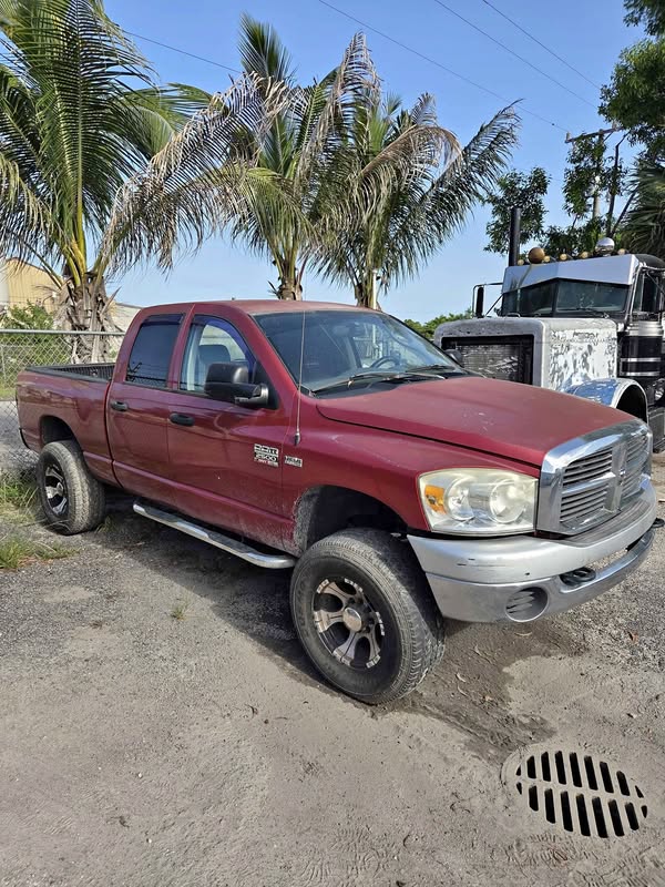 2007 Dodge Ram 2500 Mega Cab - SLT Pickup 4D 6 1\/4 ft