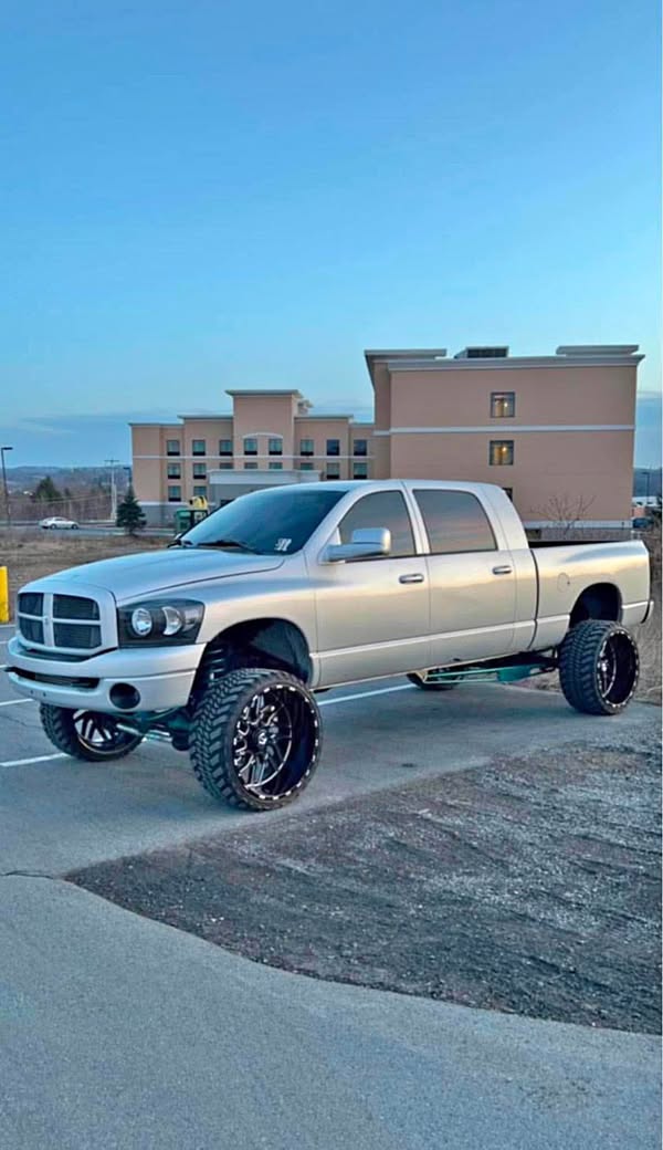 2007 Dodge Ram 2500 Mega Cab