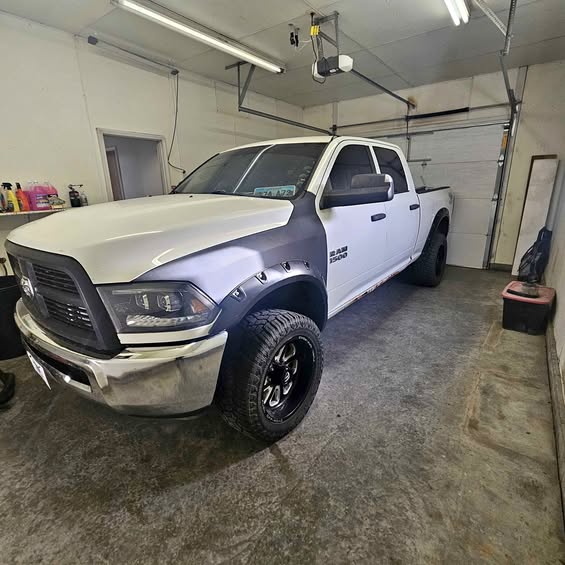 2010 Dodge Ram 2500 Crew Cab - SLT Pickup 4D 6 1\/3 ft