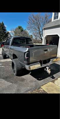 2005 Dodge Ram 2500 - Short Bed