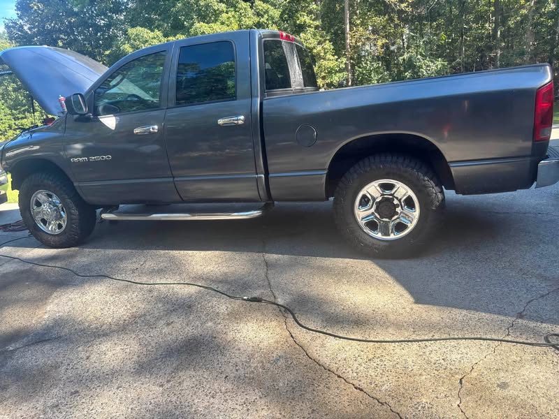 2004 Dodge Ram 2500 - SLT Pickup 2D 8 ft