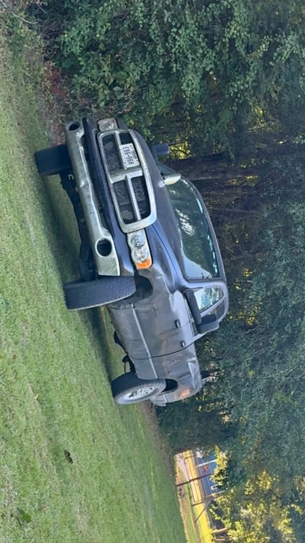 2004 Dodge Ram 2500 Crew Cab - SLT Pickup 4D 8 ft