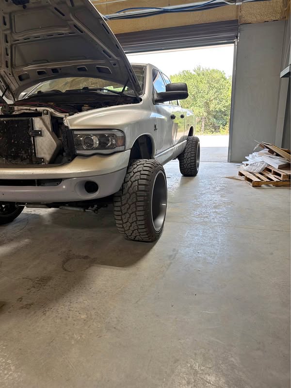 2003 Dodge Ram 2500 Crew Cab - ST Pickup 4D 6 1\/3 ft