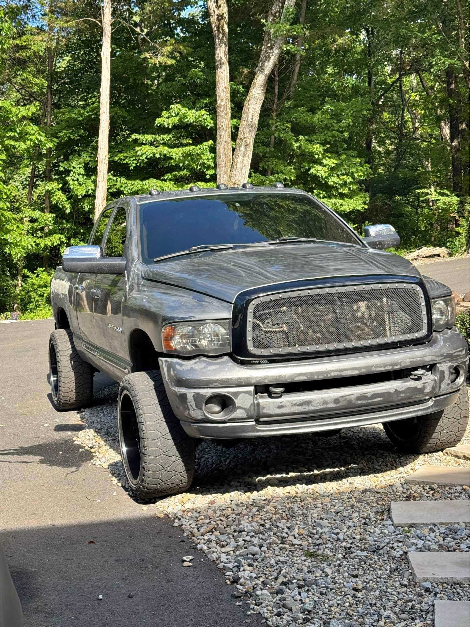 2005 Dodge Ram 3500 Crew Cab - Laramie