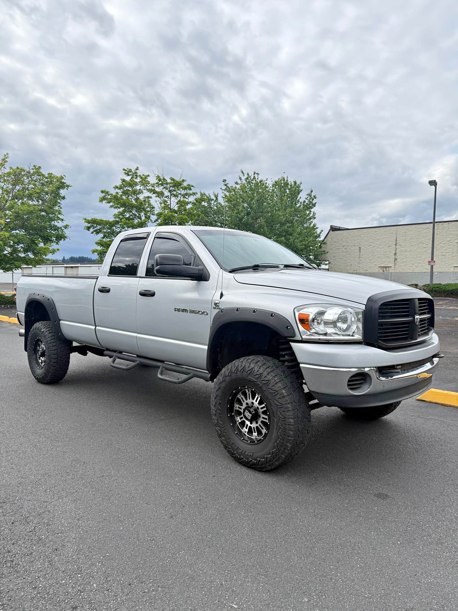 2007 Dodge Ram 3500 - SLT Pickup 4D 8 ft