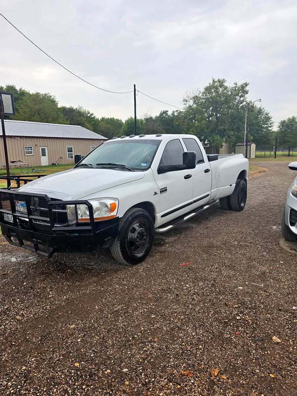 2007 Dodge Ram 3500 Quad Cab - SLT Pickup 4D 8 ft