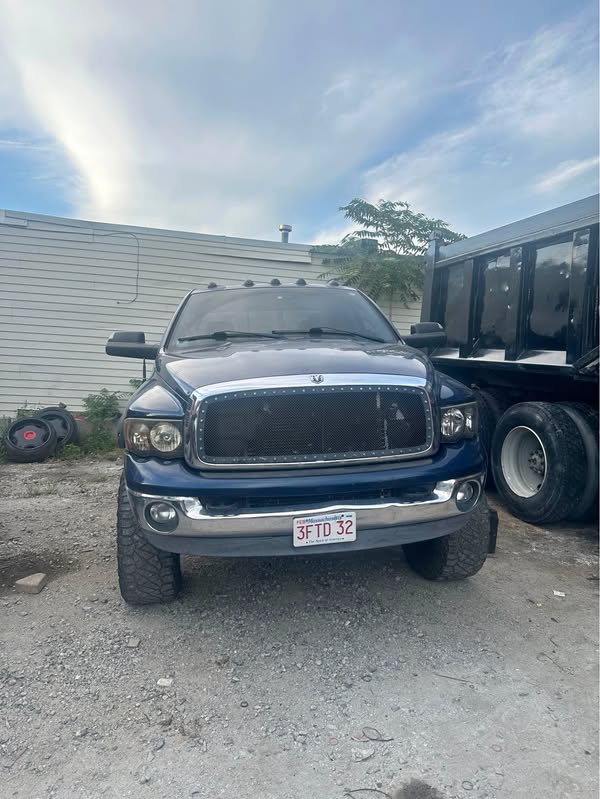 2004 Dodge Ram 2500 - Short Bed