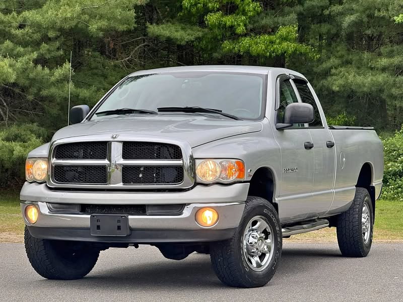 2004 Dodge Ram 2500 Quad Cab SLT Pickup 4D 8ft