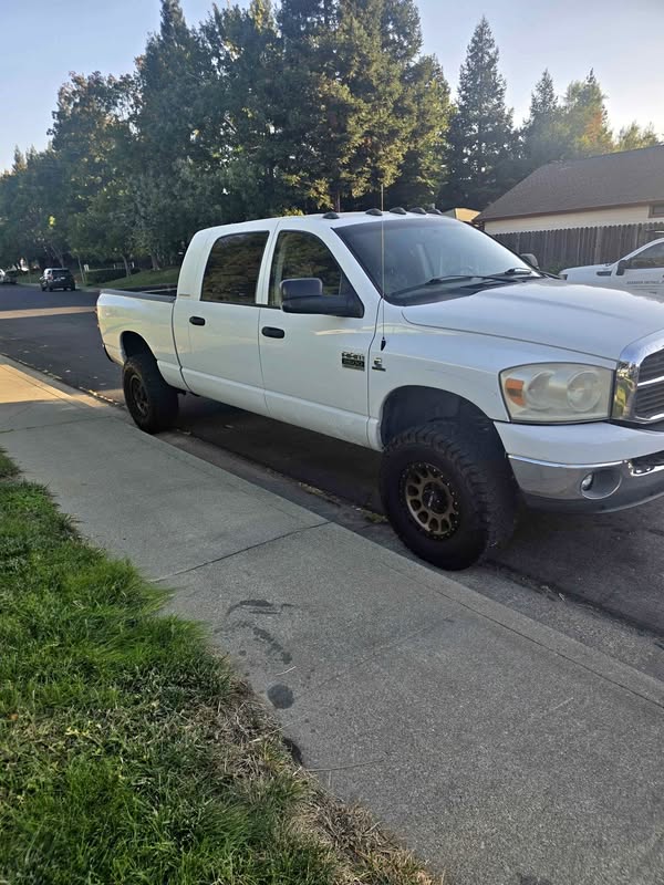 2007 Dodge Ram 2500 Mega Cab - SLT Pickup 4D 6 1\/4 ft