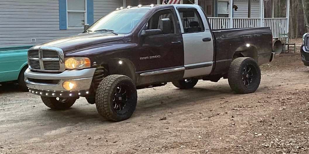 2005 Dodge Ram 2500 - Laramie Pickup 4D 6 1\/3 ft