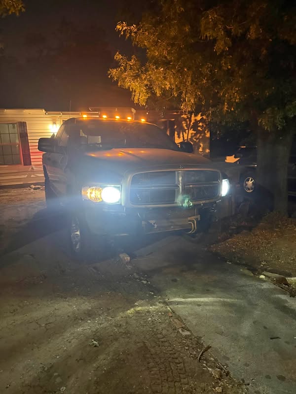 2003 Dodge Ram 3500 Crew Cab - SLT Pickup 4D 6 1\/3 ft
