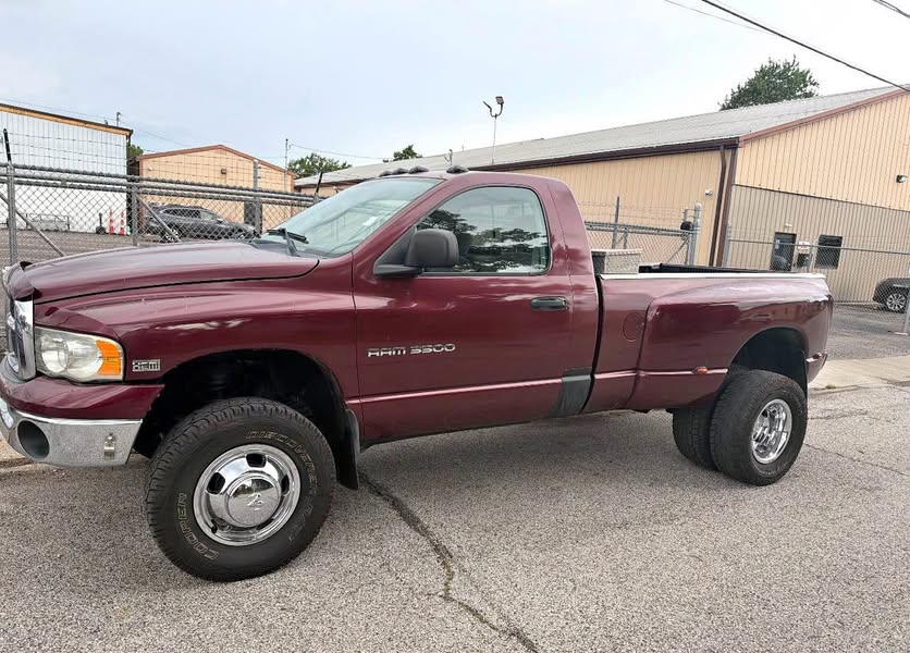 2003 Dodge Ram 3500 Regular Cab - SLT Pickup 2D 8 ft