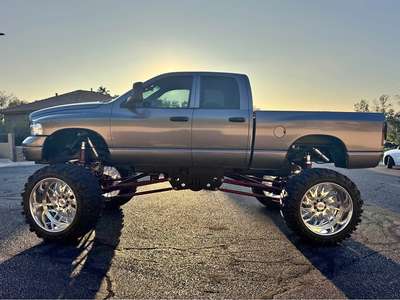 2004 Dodge Ram 2500 Crew Cab - SLT Pickup 4D 6 1\/3 ft