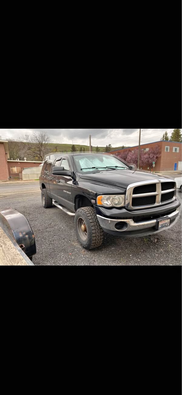 2003 Dodge Ram 2500 Quad Cab - ST Pickup 4D 6 1\/4 ft